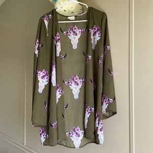 Floral Bull Slull Kimono